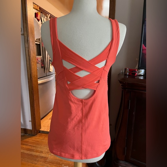 Lululemon Rise and Flow Luxtreme Coral Tank - Picture 4 of 7